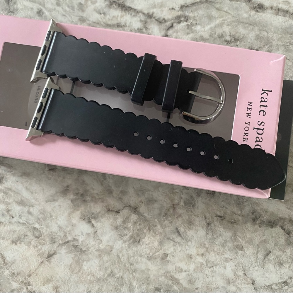 Kate Spade Apple Watch Band Black Scallop 38/40mm